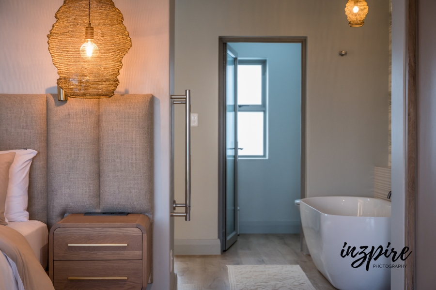 4 Bedroom Property for Sale in Glentana Western Cape
